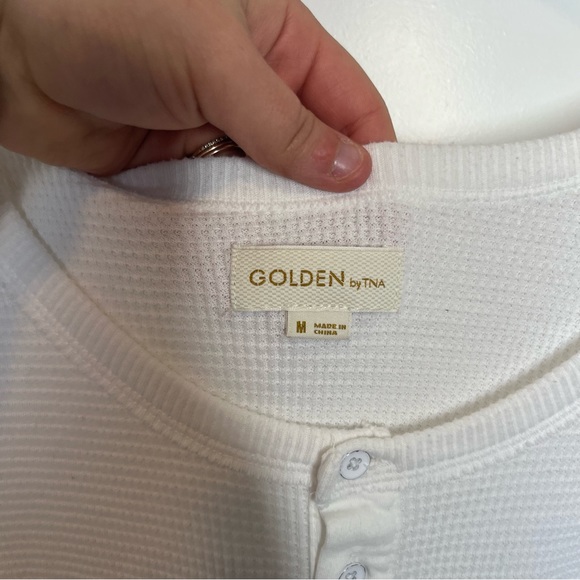 Aritzia Golden By TNA White Henley Waffle Knit Thermal Long Sleeve Size Medium - Picture 4 of 7